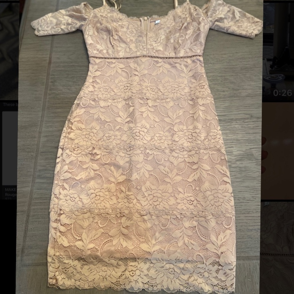 GUESS lace mini dress Size XS. Beige color worn once! Perfect condition!